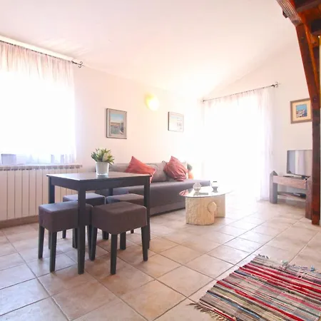 House 2199 Holiday home Liznjan